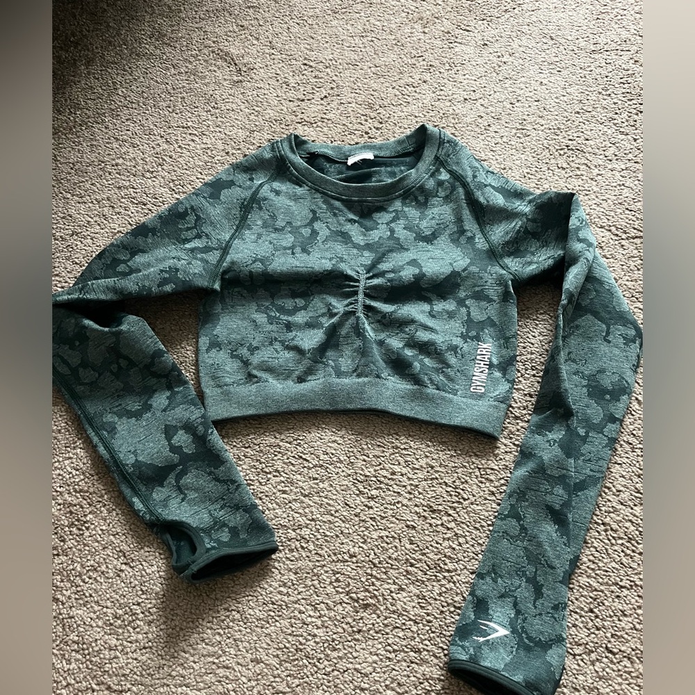 Gymshark Long Sleeve Crop Top Thumbholes and cutouts Green XS 0
